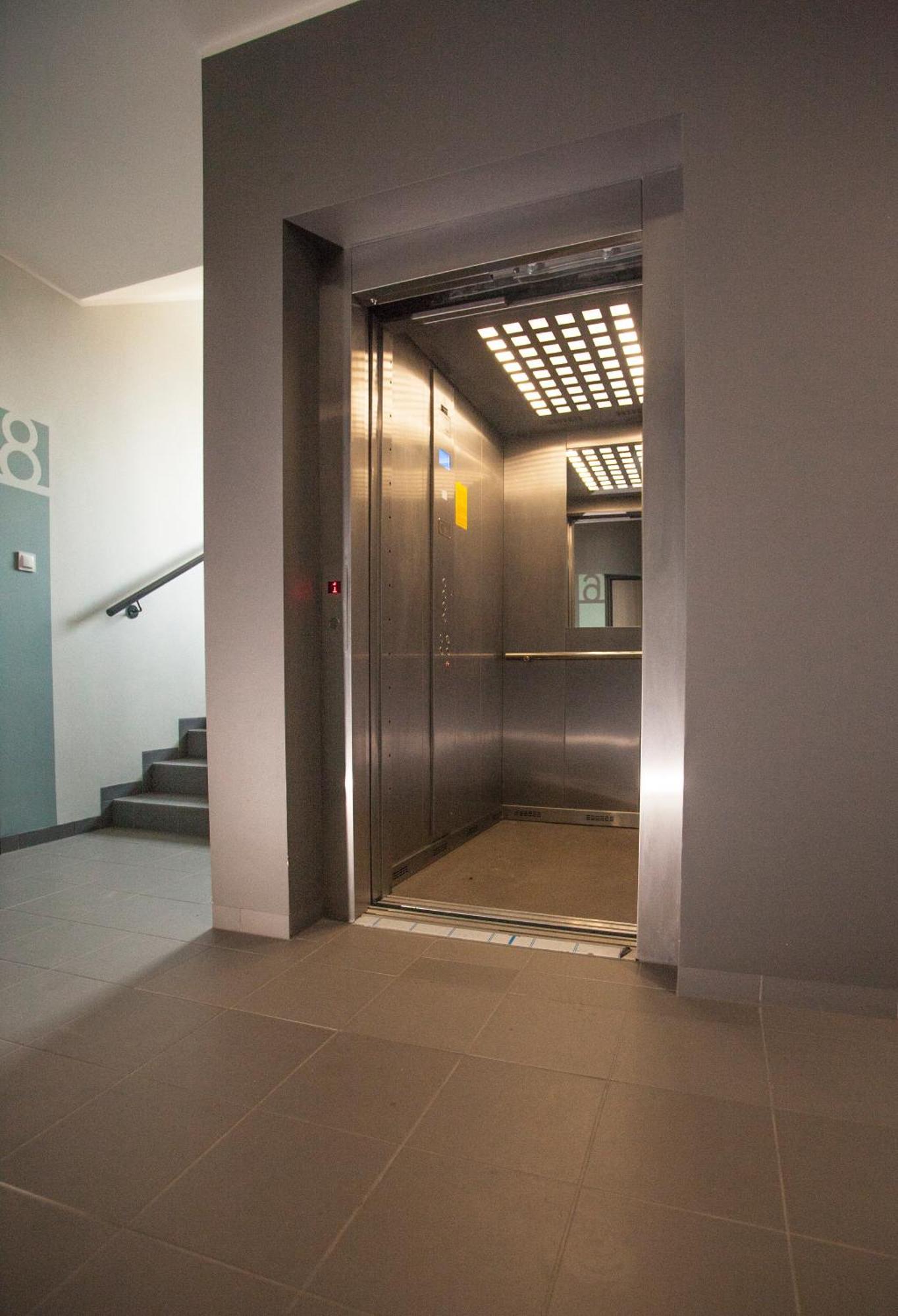 Apartament W Cieplicach Comfort イェレニャ・グーラ エクステリア 写真